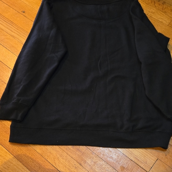 the Rolling Stones Black Sweatshirt with Red Tongue Graphic - Picture 4 of 4